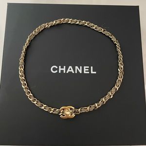 CHANEL champagne gold turnlock choker necklace